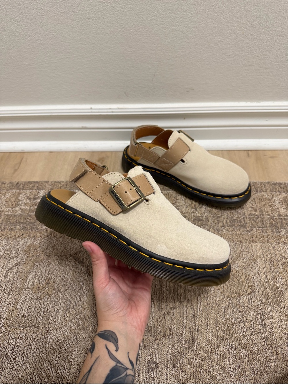 Dr. Martens Jorge II Suede Mules Size 8 Women